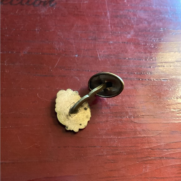 Victorian Ladies Brass Button - Picture 2 of 2